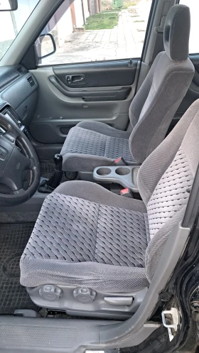 Honda Cr-v - 4000 € / 7823.32 лв. - 15884851 8 | Car24.bg Honda Cr-v - 4000 € / 7823.32 лв. - 15884851 8