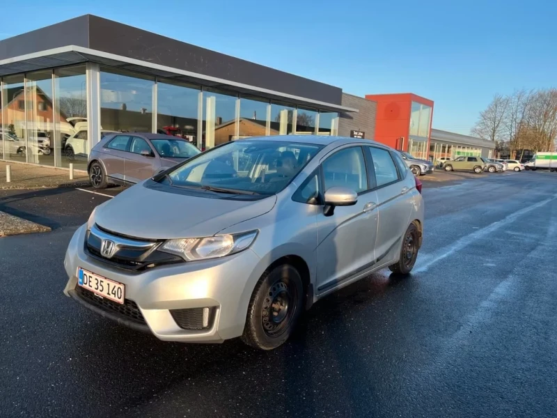 Honda Jazz 1.3 benzin 102ps - 7800 € / 15255.47 лв. - 32486499 1 | Car24.bg Honda Jazz 1.3 benzin 102ps - 7800 € / 15255.47 лв. - 32486499 1