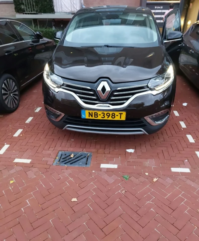Renault Espace Всички екстри, реални км, 7 места - 9000 € - 84821835 1 | Car24.bg Renault Espace Всички екстри, реални км, 7 места - 9000 € - 84821835 1