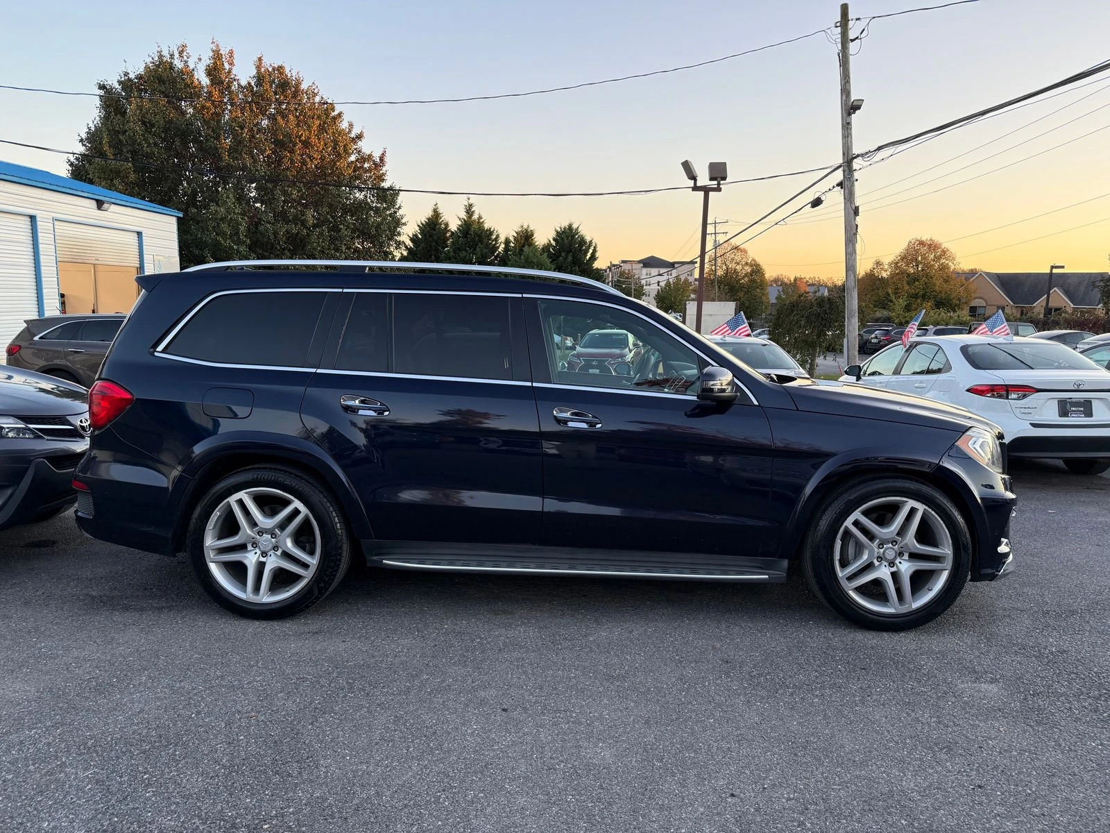 Mercedes-Benz GL 500 AMG PACK* HARMAN* DISTRONIK* оБДУХ* МАСАЖ* 7МЕСТА* - изображение 8 | Auto.bg Mercedes-Benz GL 500 AMG PACK* HARMAN* DISTRONIK* оБДУХ* МАСАЖ* 7МЕСТА* - изображение 8