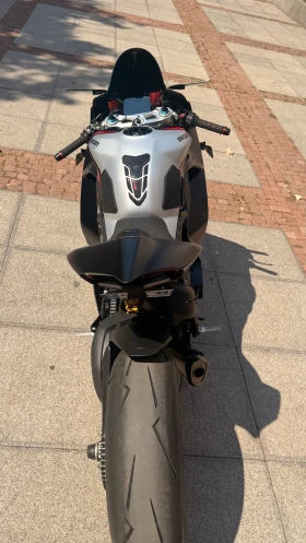 Ducati Panigale V4S | Auto.bg — изображение 10 Ducati Panigale V4S | Auto.bg — изображение 10