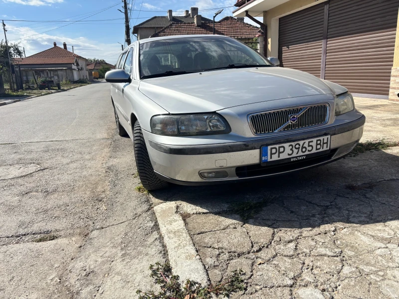 Volvo V70 2.4 D5 - 2799 € - 89011213 1 | Car24.bg Volvo V70 2.4 D5 - 2799 € - 89011213 1