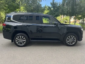 Toyota Land cruiser 300 / 70TH ANNIVERSARY / V6 | Auto.bg — изображение 8 Toyota Land cruiser 300 / 70TH ANNIVERSARY / V6 | Auto.bg — изображение 8