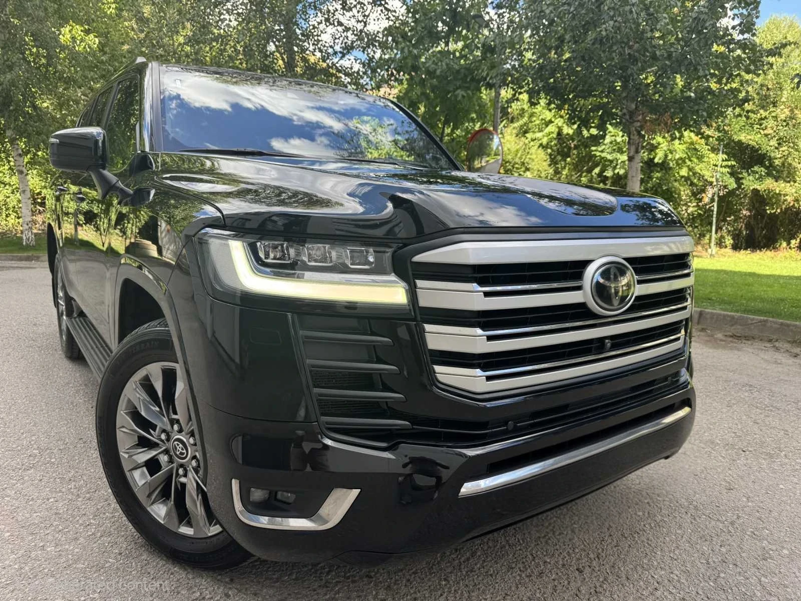 Toyota Land cruiser 300 / 70TH ANNIVERSARY / V6 | Auto.bg — изображение 1 Toyota Land cruiser 300 / 70TH ANNIVERSARY / V6 | Auto.bg — изображение 1