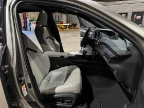 Lexus UX 200 - 43999 лв. / 22496.33 € - 53641967 12 | Car24.bg Lexus UX 200 - 43999 лв. / 22496.33 € - 53641967 12