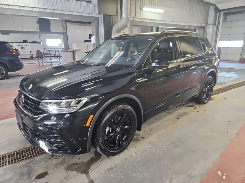VW Tiguan R LINE BLACK EDITION * PANORAMA* ПОДГРЕВ* CARFAX * - 25800 € / 50460.41 лв. - 92602739 1 | Car24.bg VW Tiguan R LINE BLACK EDITION * PANORAMA* ПОДГРЕВ* CARFAX * - 25800 € / 50460.41 лв. - 92602739 1