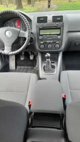 VW Golf Variant - 2750 € / 5378.53 лв. - 41351510 7 | Car24.bg VW Golf Variant - 2750 € / 5378.53 лв. - 41351510 7
