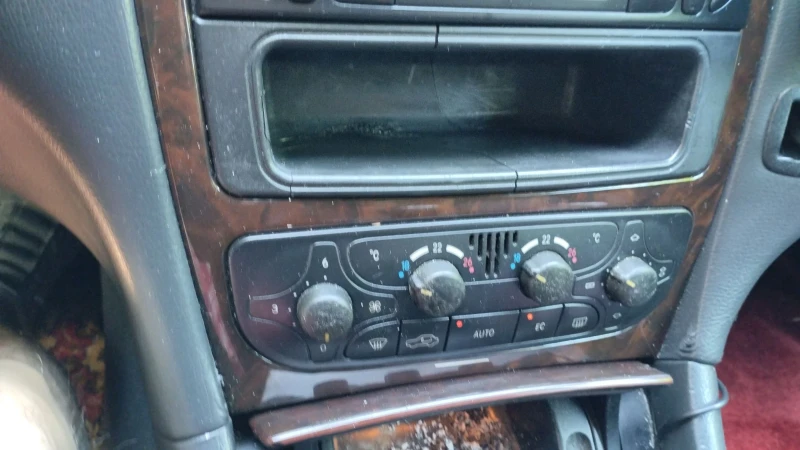 Mercedes-Benz C 180 - 2000 € / 3911.66 лв. - 71894945 1 | Car24.bg Mercedes-Benz C 180 - 2000 € / 3911.66 лв. - 71894945 1