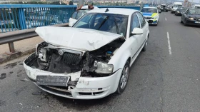Skoda Superb Ударена - 800 € / 1564.66 лв. - 63977765 14 | Car24.bg Skoda Superb Ударена - 800 € / 1564.66 лв. - 63977765 14
