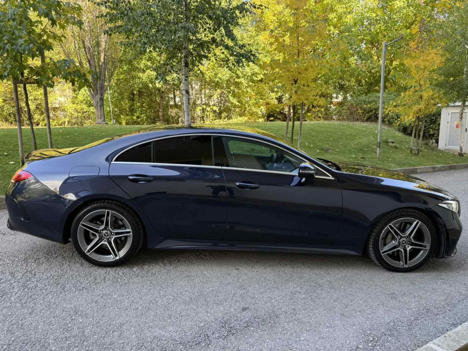 Mercedes-Benz CLS 350 d / 4-MATIC / AMG-OPTIC  - изображение 7 | Auto.bg Mercedes-Benz CLS 350 d / 4-MATIC / AMG-OPTIC  - изображение 7
