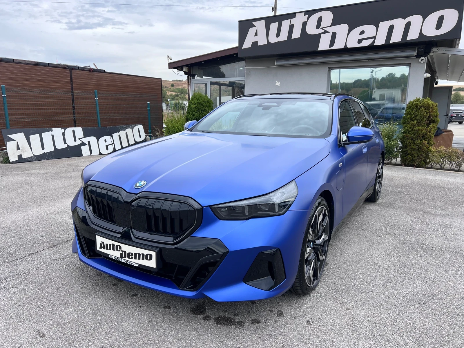 BMW 550 e* X-Drive* M Sport Pro* | Auto.bg — изображение 1 BMW 550 e* X-Drive* M Sport Pro* | Auto.bg — изображение 1