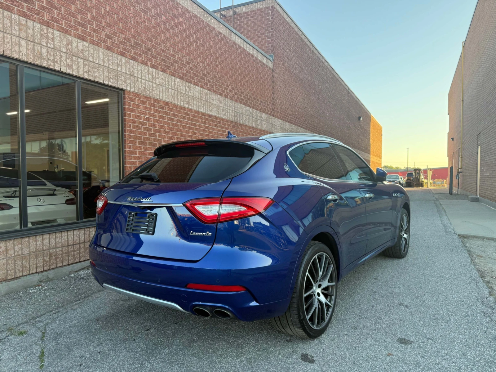 Maserati Levante S / 4x4 / ZEGNA Edition - изображение 2 | Auto.bg Maserati Levante S / 4x4 / ZEGNA Edition - изображение 2