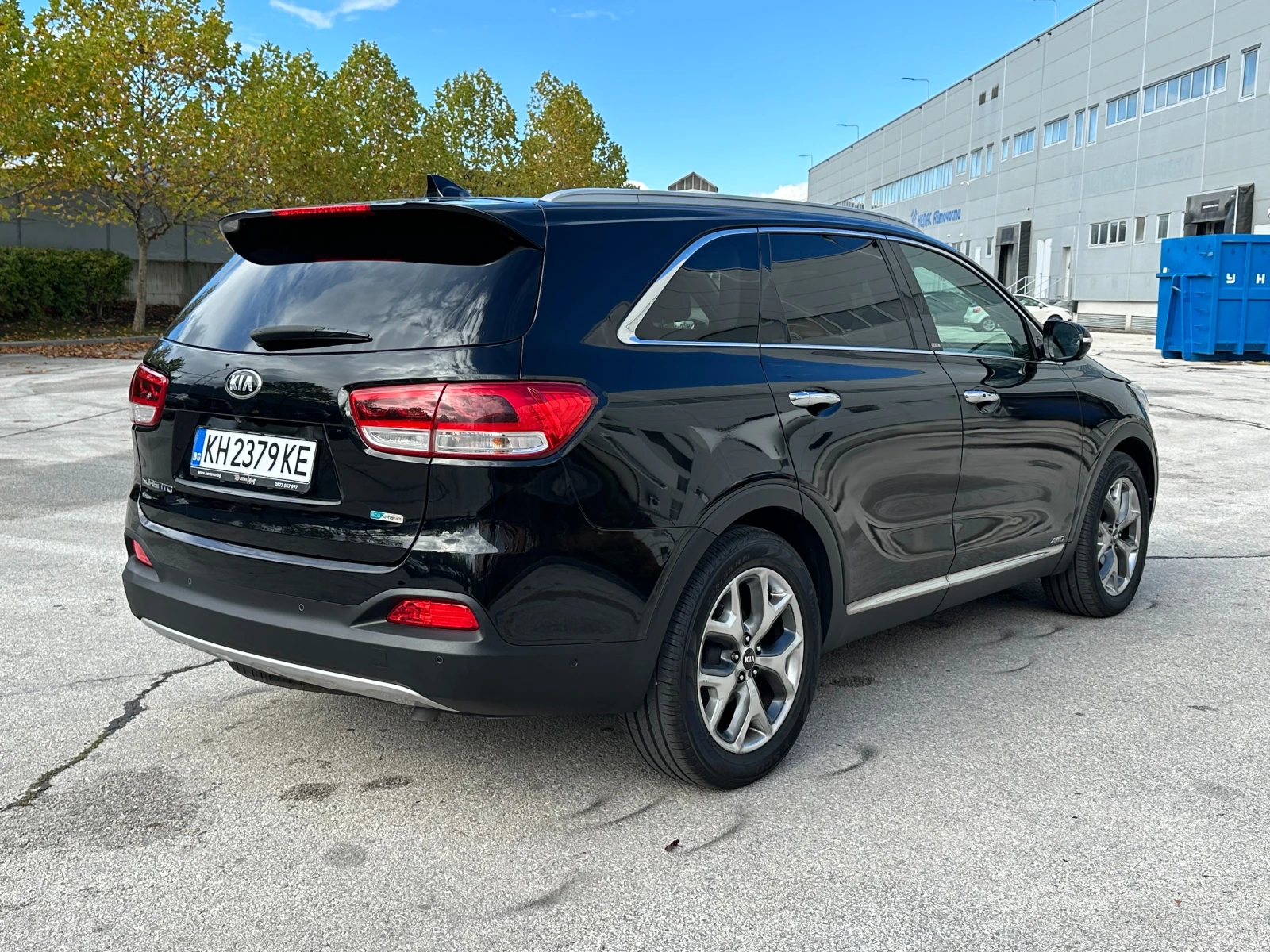 Kia Sorento Гаранция/REBEL * 7-Места * Всички екстри ! - изображение 4 | Auto.bg Kia Sorento Гаранция/REBEL * 7-Места * Всички екстри ! - изображение 4