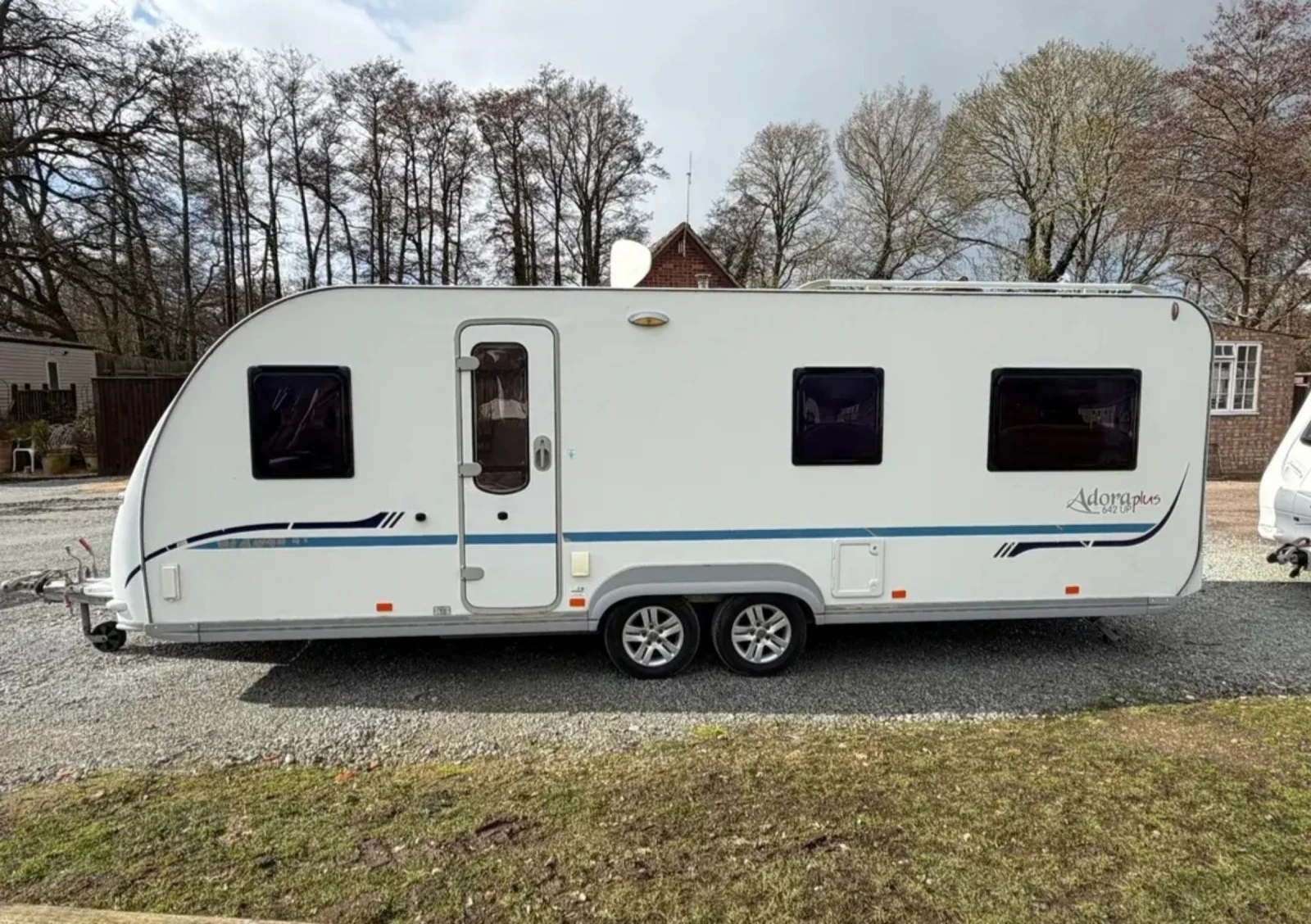 Каравана Adria undefined | Auto.bg — изображение 1 Каравана Adria undefined | Auto.bg — изображение 1