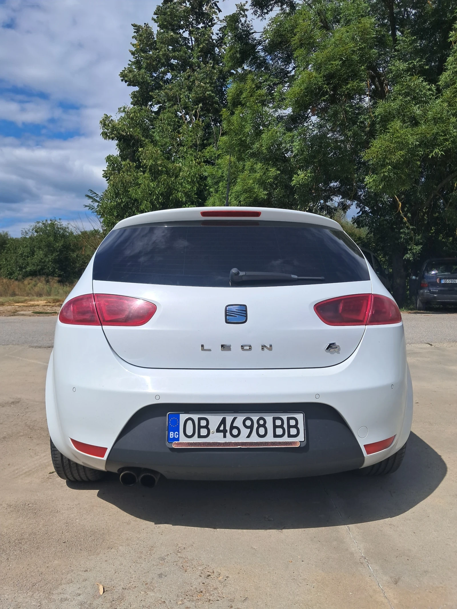 Seat Leon FR 2.0T  - изображение 9 | Auto.bg Seat Leon FR 2.0T  - изображение 9