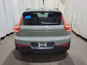 Volvo XC40 PLUS DARK THEME* АВТОКРЕДИТ БЕЗ ПЪРВОНАЧАЛНА | Auto.bg — изображение 17 Volvo XC40 PLUS DARK THEME* АВТОКРЕДИТ БЕЗ ПЪРВОНАЧАЛНА | Auto.bg — изображение 17