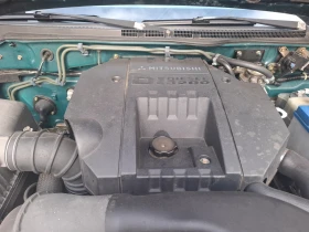 Mitsubishi Pajero 3.2 - 8600 € / 16820.14 лв. - 67992061 13 | Car24.bg Mitsubishi Pajero 3.2 - 8600 € / 16820.14 лв. - 67992061 13