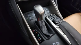 Lexus IS ЛЮК* ПОДГРЕВ ВОЛАН* BLIND SPOT* КРАЙНА ЦЕНА | Auto.bg — изображение 9 Lexus IS ЛЮК* ПОДГРЕВ ВОЛАН* BLIND SPOT* КРАЙНА ЦЕНА | Auto.bg — изображение 9