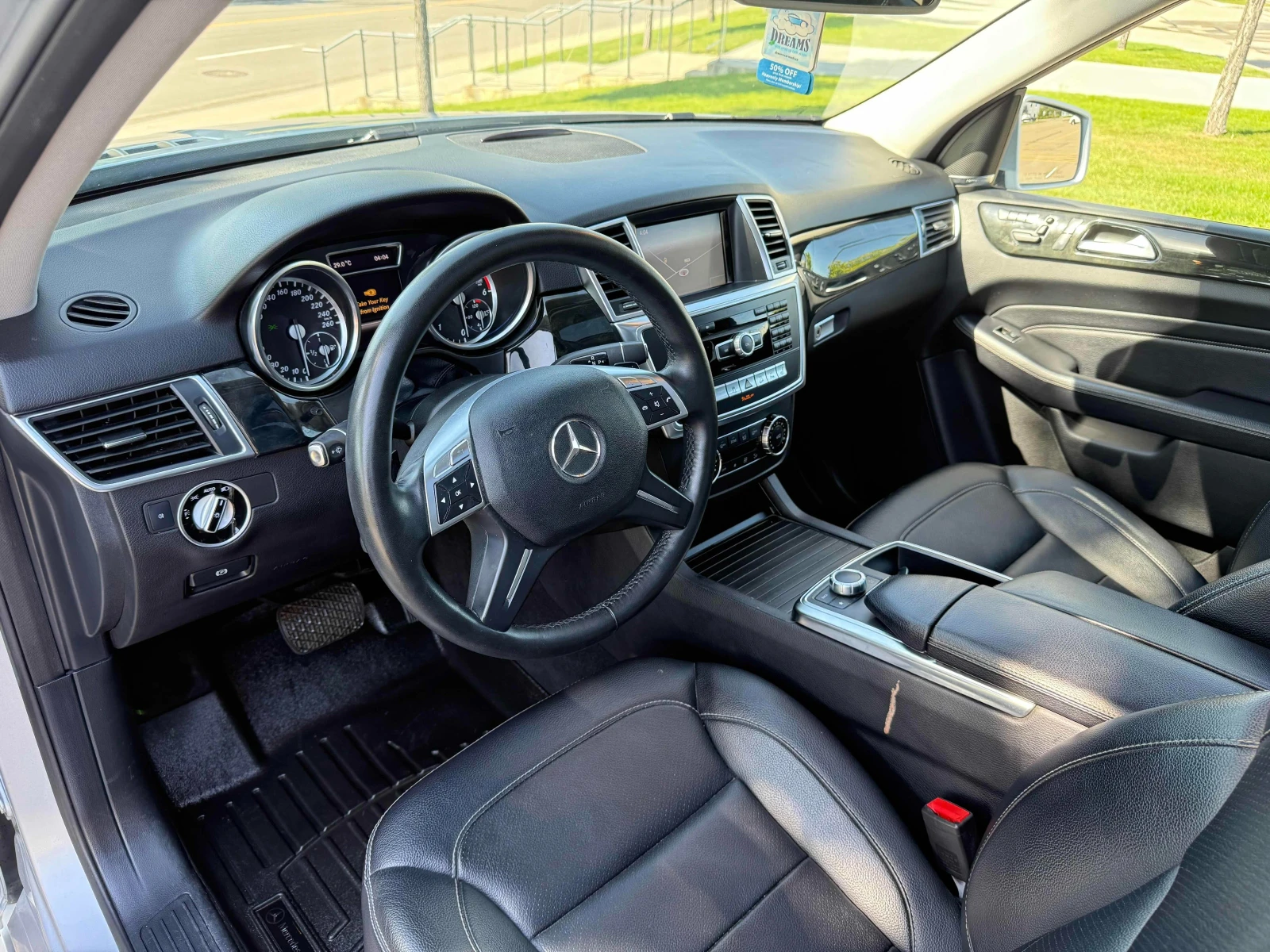 Mercedes-Benz ML 350 BLUETEC * * CARFAX * * АВТО КРЕДИТ * *  - изображение 6 | Auto.bg Mercedes-Benz ML 350 BLUETEC * * CARFAX * * АВТО КРЕДИТ * *  - изображение 6