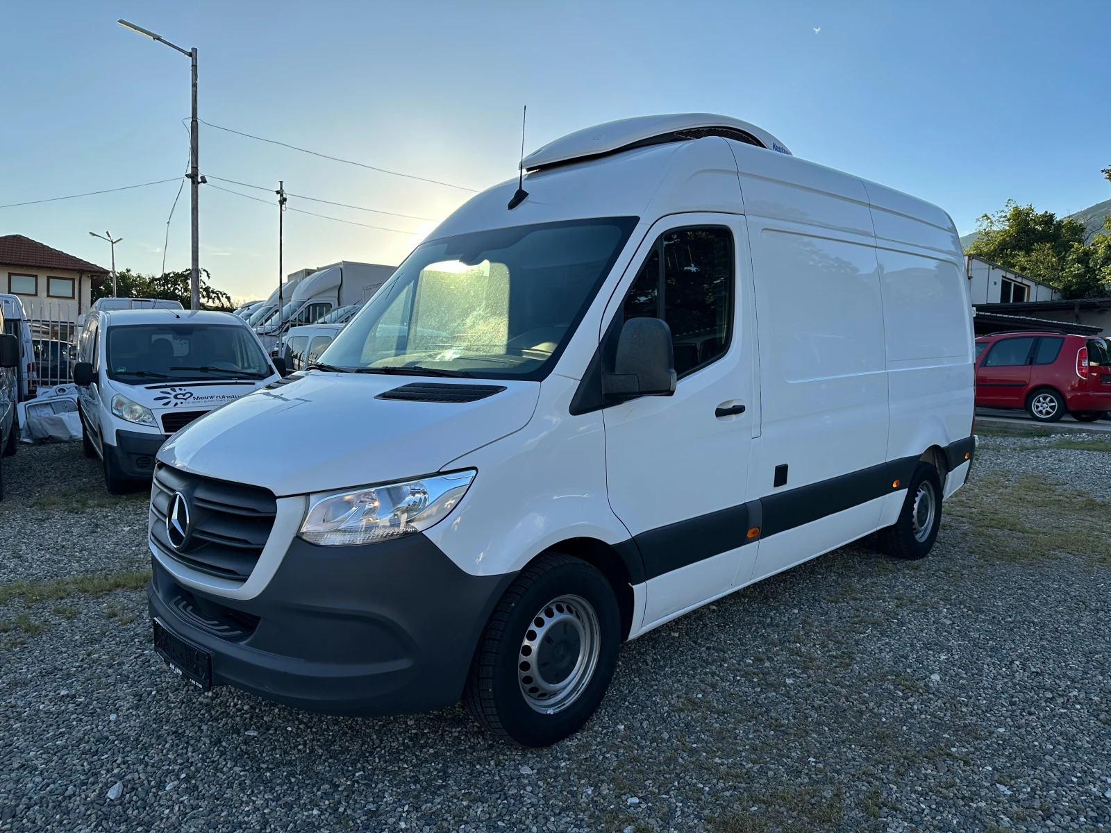 Mercedes-Benz Sprinter 316 klimatronik/navi/full/ХЛАДИЛЕН kamera/220V | Auto.bg — изображение 1 Mercedes-Benz Sprinter 316 klimatronik/navi/full/ХЛАДИЛЕН kamera/220V | Auto.bg — изображение 1
