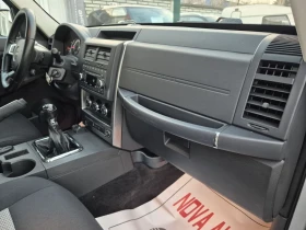 Jeep Cherokee 2.8CRDI-4X4 - 11799 лв. / 6032.73 € - 42291943 11 | Car24.bg Jeep Cherokee 2.8CRDI-4X4 - 11799 лв. / 6032.73 € - 42291943 11