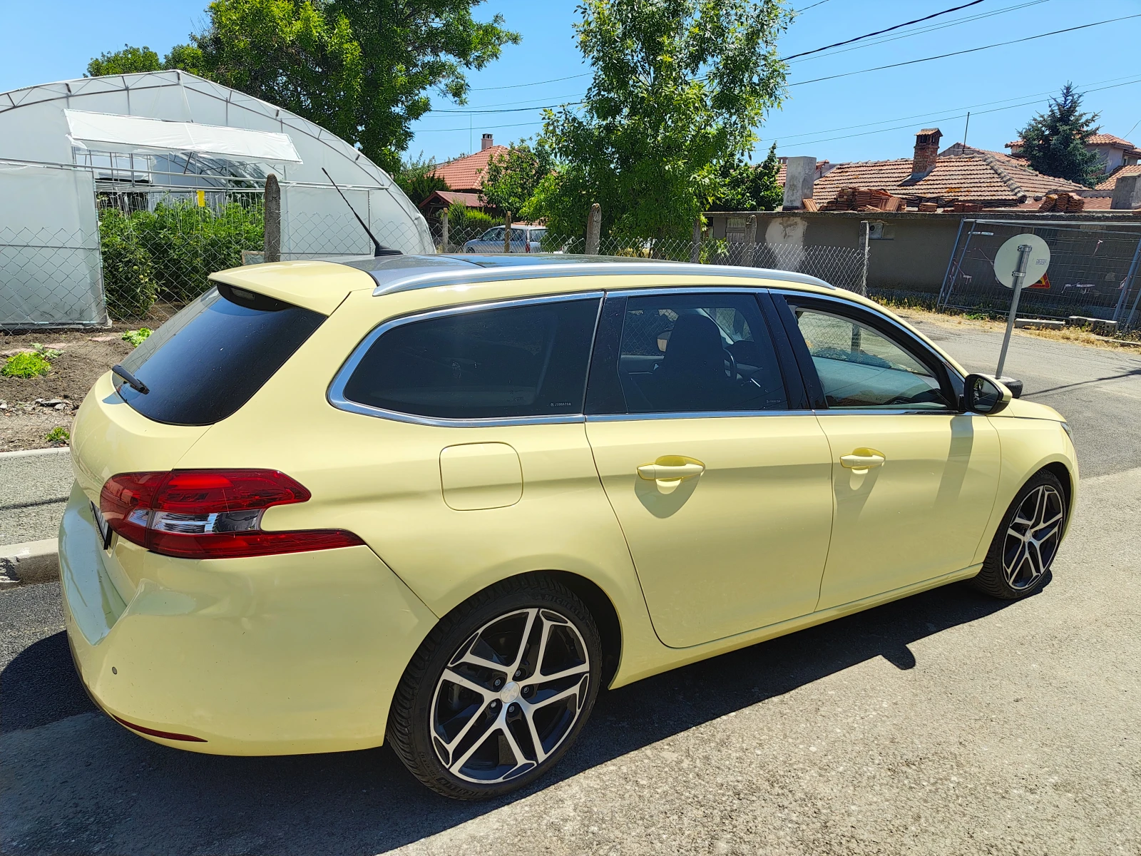 Peugeot 308 SW - изображение 5 | Auto.bg Peugeot 308 SW - изображение 5