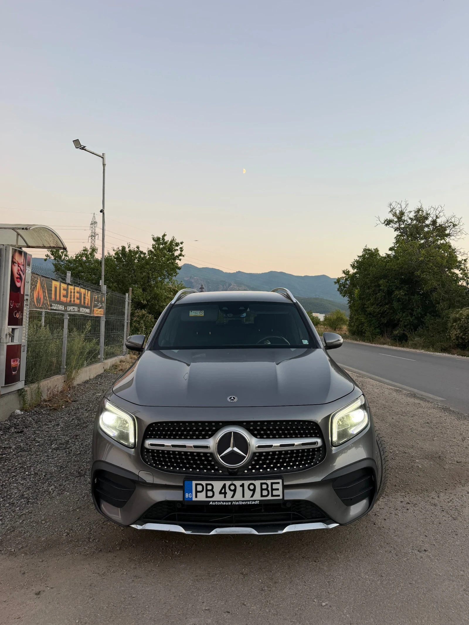 Mercedes-Benz GLB Amg pak 4MATIK | Auto.bg — изображение 1 Mercedes-Benz GLB Amg pak 4MATIK | Auto.bg — изображение 1