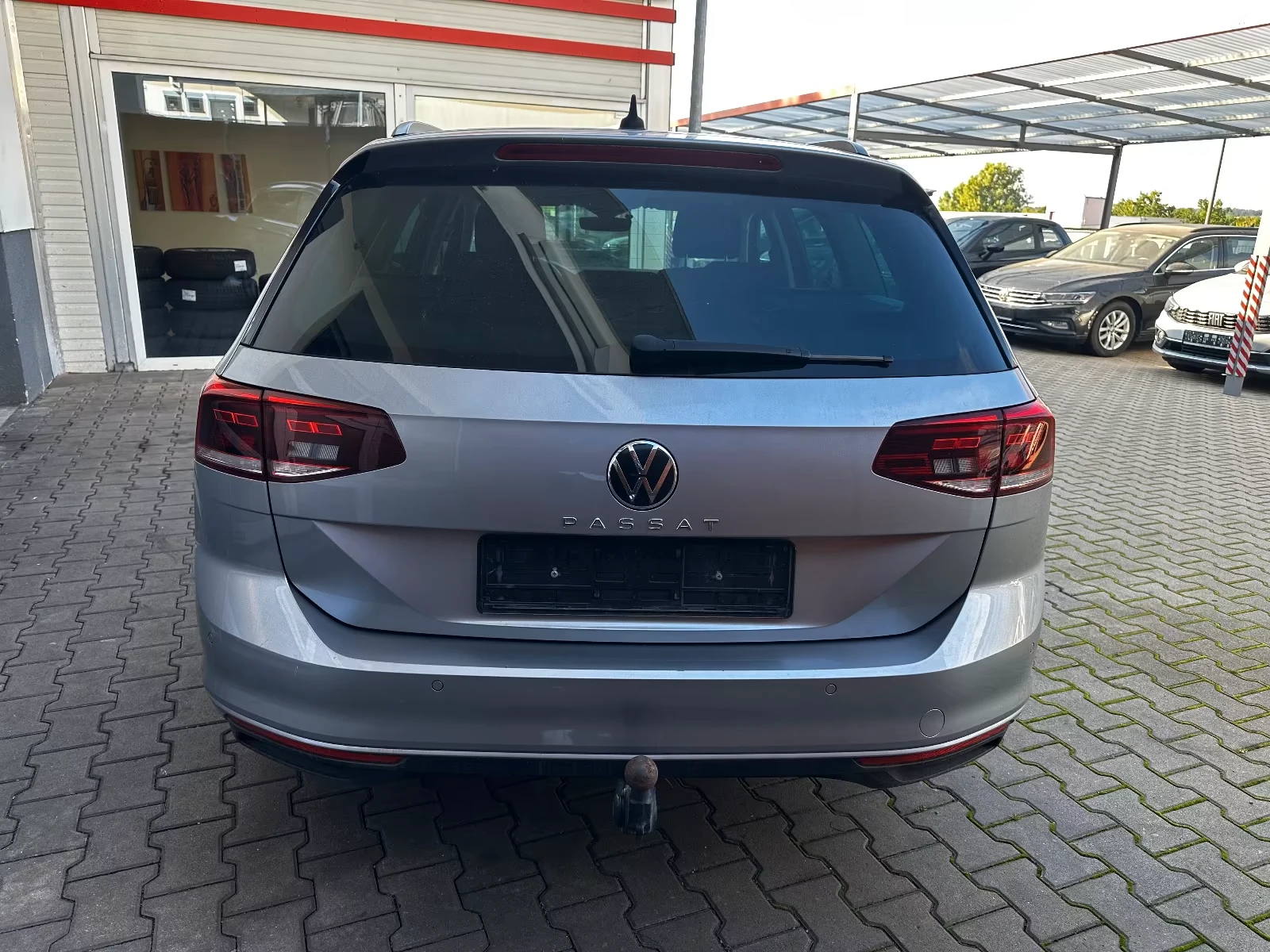 VW Passat Variant 2.0 TDI DSG Business LED AHK ACC KAM #iCar - изображение 5 | Auto.bg VW Passat Variant 2.0 TDI DSG Business LED AHK ACC KAM #iCar - изображение 5
