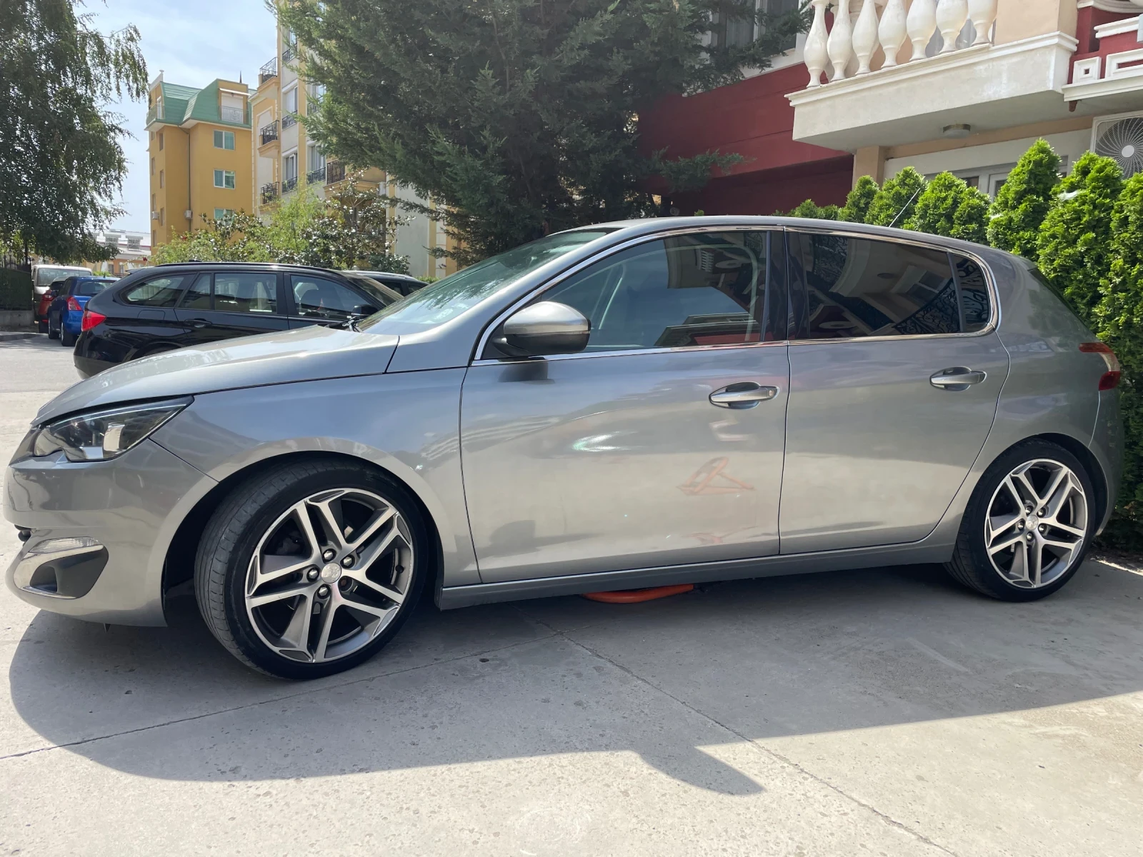 Peugeot 308  1.6 blue e-HDi  - изображение 2 | Auto.bg Peugeot 308  1.6 blue e-HDi  - изображение 2