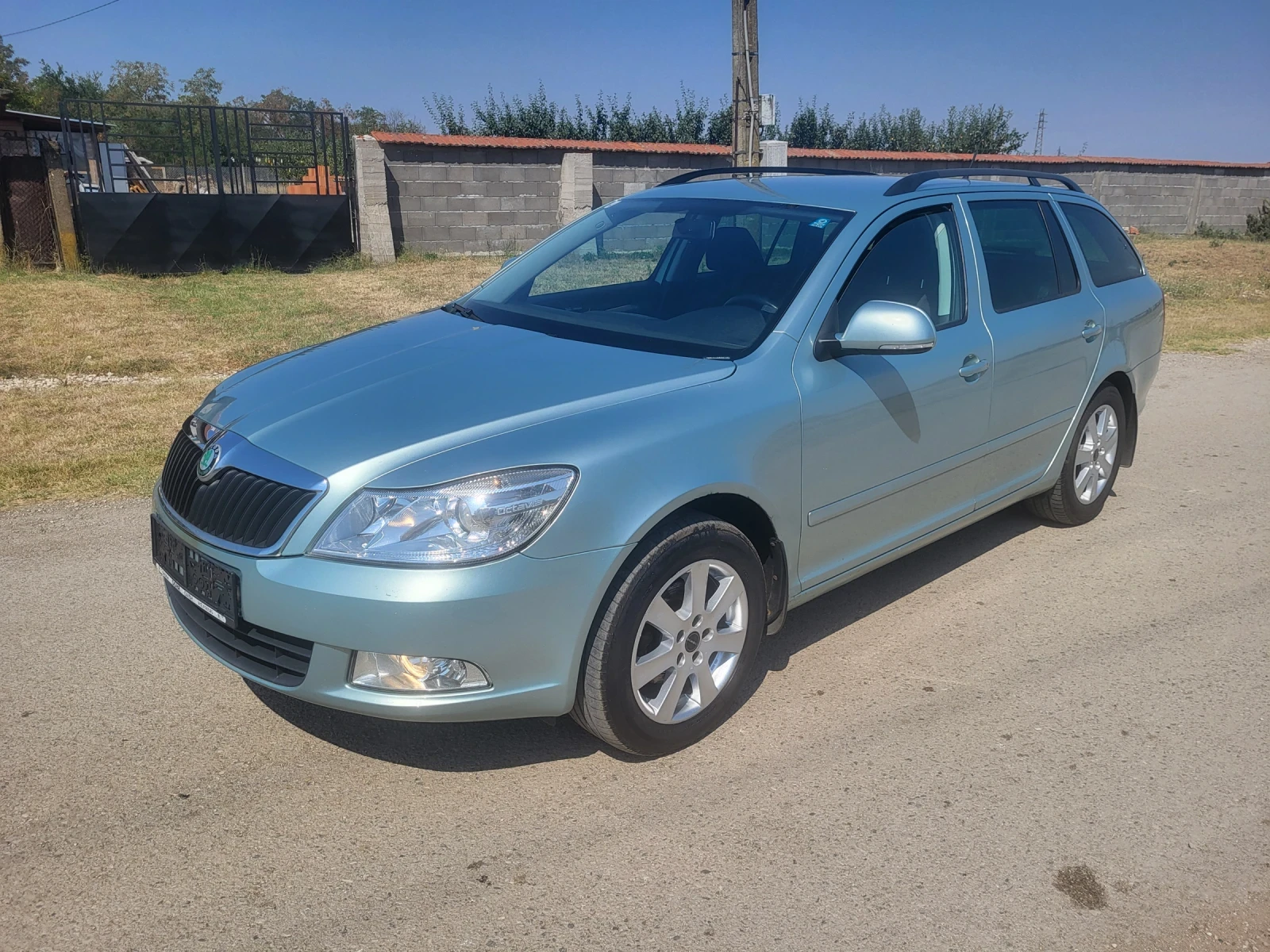 Skoda Octavia 1.6 tdi 4x4 | Auto.bg — изображение 1 Skoda Octavia 1.6 tdi 4x4 | Auto.bg — изображение 1