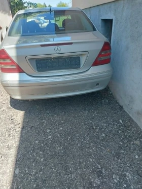 Mercedes-Benz C 220 CDI - 1000 € / 1955.83 лв. - 38324837 2 | Car24.bg Mercedes-Benz C 220 CDI - 1000 € / 1955.83 лв. - 38324837 2