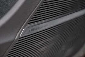 Audi Q8 50TDI/Distronic/Bang&Olufsen/Side Assist/3D Камера | Auto.bg — изображение 14 Audi Q8 50TDI/Distronic/Bang&Olufsen/Side Assist/3D Камера | Auto.bg — изображение 14
