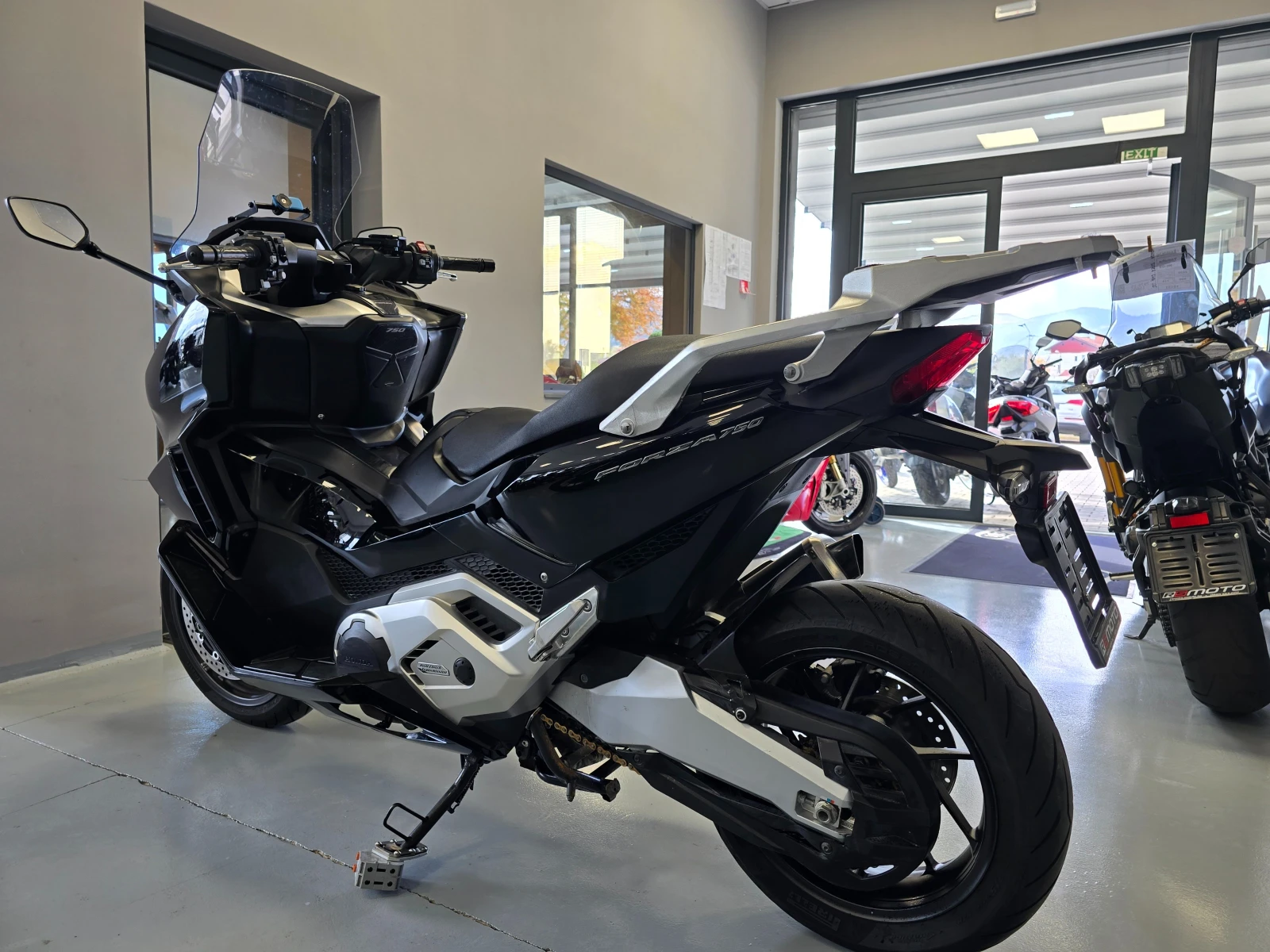 Honda Forza 750ie, ABS,  TCS, 2021г. - изображение 7 | Auto.bg Honda Forza 750ie, ABS,  TCS, 2021г. - изображение 7