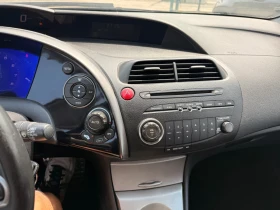 Honda Civic 1.8 i ГАЗ КЛИМА LED | Auto.bg — изображение 8 Honda Civic 1.8 i ГАЗ КЛИМА LED | Auto.bg — изображение 8