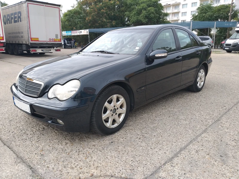 Mercedes-Benz C 220 2.2CDI Италия - 3500 € / 6845.40 лв. - 70866555 1 | Car24.bg Mercedes-Benz C 220 2.2CDI Италия - 3500 € / 6845.40 лв. - 70866555 1