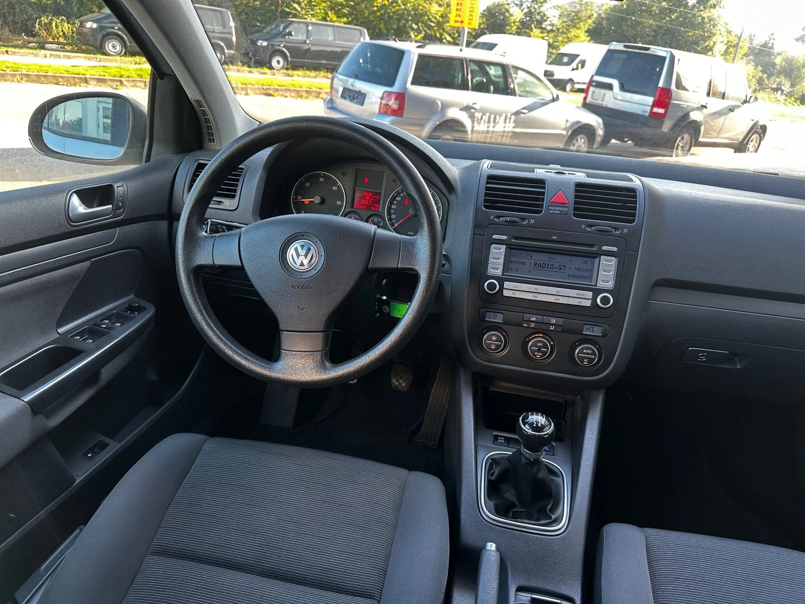 VW Golf 1.9TDI КЛИМАТРОНИК - изображение 7 | Auto.bg VW Golf 1.9TDI КЛИМАТРОНИК - изображение 7