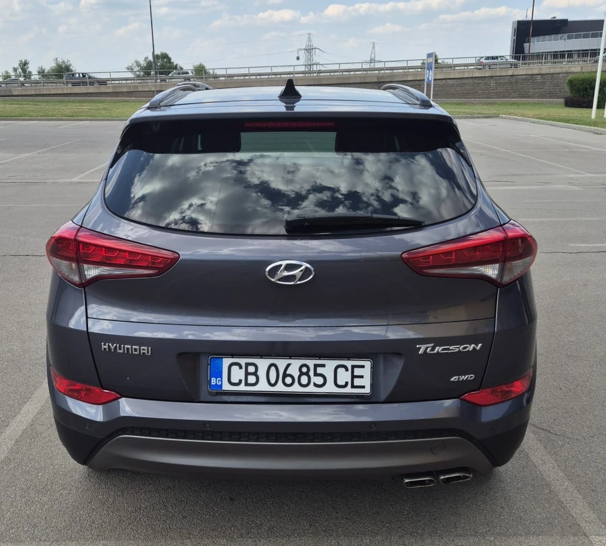 Hyundai Tucson 2.0 CRDi 4WD Premium 87k km - изображение 5 | Auto.bg Hyundai Tucson 2.0 CRDi 4WD Premium 87k km - изображение 5