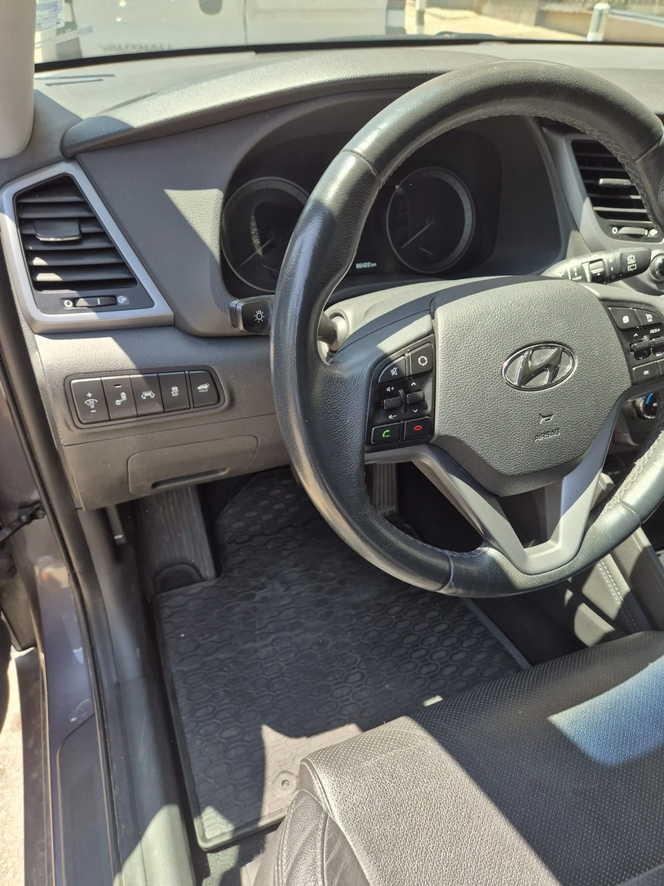 Hyundai Tucson 2.0 CRDi 4WD Premium 87k km - изображение 6 | Auto.bg Hyundai Tucson 2.0 CRDi 4WD Premium 87k km - изображение 6