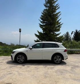 VW Tiguan 2.0 TSI/ 4 Motion/ R-Line/ ПЪРВИ СОБСТВЕНИК | Auto.bg — изображение 4 VW Tiguan 2.0 TSI/ 4 Motion/ R-Line/ ПЪРВИ СОБСТВЕНИК | Auto.bg — изображение 4