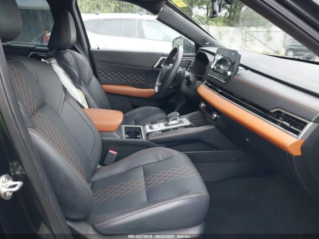 Mitsubishi Outlander SEL 2.5 S-AWC BLACK EDITION - изображение 10 | Auto.bg Mitsubishi Outlander SEL 2.5 S-AWC BLACK EDITION - изображение 10