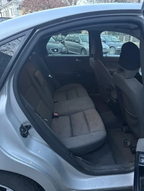 Volvo S40 undefined | Auto.bg — изображение 6 Volvo S40 undefined | Auto.bg — изображение 6