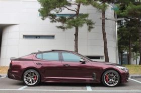Kia Stinger 3.3 GT TURBO* CARBON* ОБДУХ* RWD* 360* HUD* | Auto.bg — изображение 3 Kia Stinger 3.3 GT TURBO* CARBON* ОБДУХ* RWD* 360* HUD* | Auto.bg — изображение 3