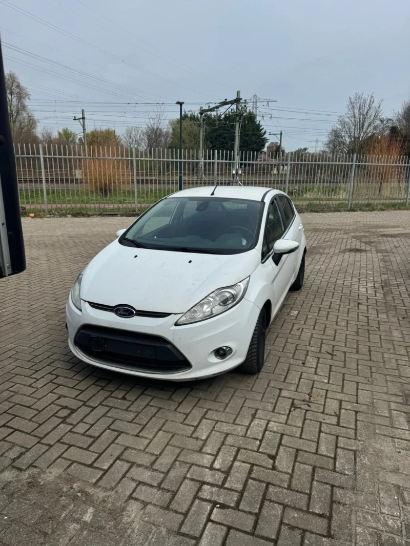 Ford Fiesta - 3500 € / 6845.40 лв. - 99174055 1 | Car24.bg Ford Fiesta - 3500 € / 6845.40 лв. - 99174055 1
