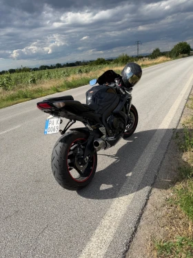 Suzuki Gsxr 750cc | Auto.bg — изображение 4 Suzuki Gsxr 750cc | Auto.bg — изображение 4