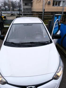 Hyundai I20 75к.с. дизел 4 на 100км, 6 скорости - 2100 € / 4107.24 лв. - 95877365 2 | Car24.bg Hyundai I20 75к.с. дизел 4 на 100км, 6 скорости - 2100 € / 4107.24 лв. - 95877365 2
