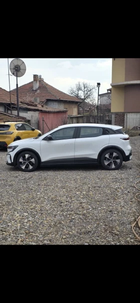 Renault Megane ГАРАНЦИОНЕН АВТОМОБИЛ, БЪРЗО ЗАРЕЖДАНЕ, ТЕРМОПОМП - 18500 € - 25187868 6 | Car24.bg Renault Megane ГАРАНЦИОНЕН АВТОМОБИЛ, БЪРЗО ЗАРЕЖДАНЕ, ТЕРМОПОМП - 18500 € - 25187868 6
