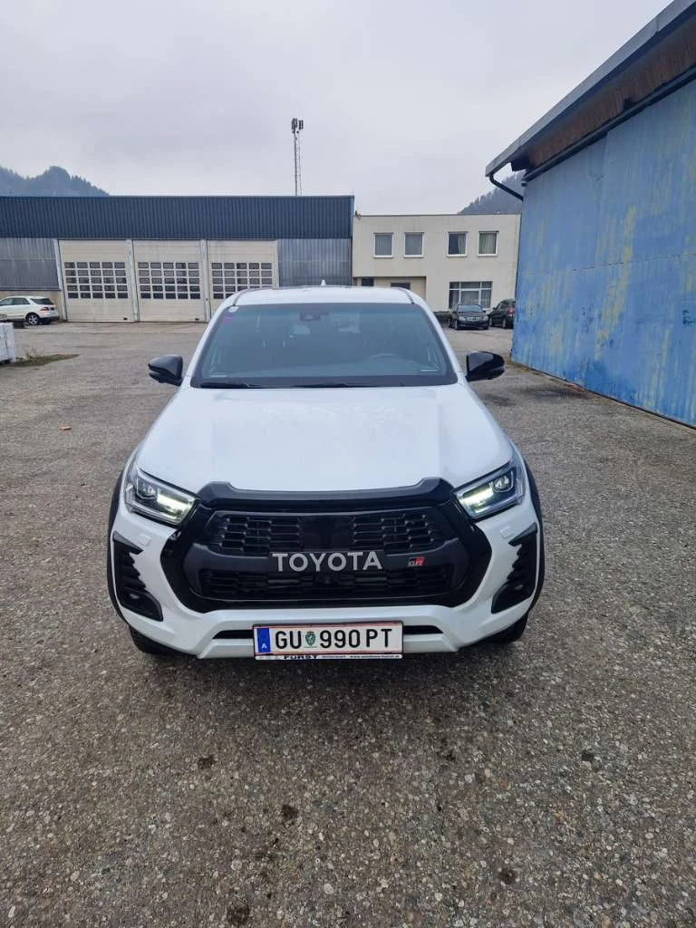 Toyota Hilux GR SPORT - 49500 € / 96813.58 лв. - 64782369 1 | Car24.bg Toyota Hilux GR SPORT - 49500 € / 96813.58 лв. - 64782369 1
