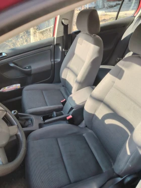 VW Golf 1.9tdi - 2000 € / 3911.66 лв. - 25954639 7 | Car24.bg VW Golf 1.9tdi - 2000 € / 3911.66 лв. - 25954639 7