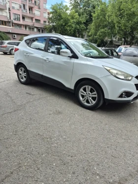 Hyundai IX35 - 6000 € / 11734.98 лв. - 41315084 12 | Car24.bg Hyundai IX35 - 6000 € / 11734.98 лв. - 41315084 12