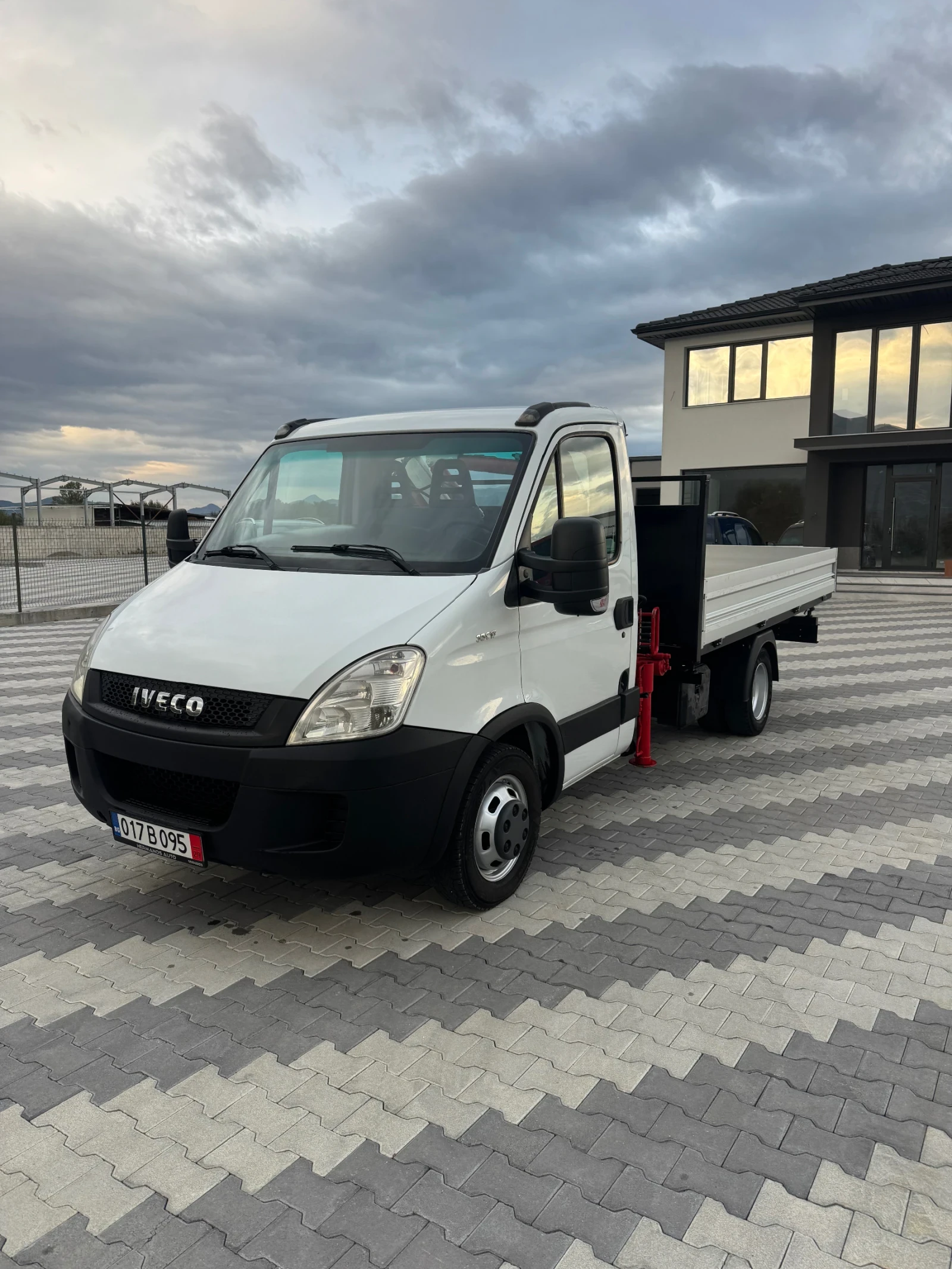 Iveco Daily 35C17 РЕГИСТРИРАН | Auto.bg — изображение 1 Iveco Daily 35C17 РЕГИСТРИРАН | Auto.bg — изображение 1